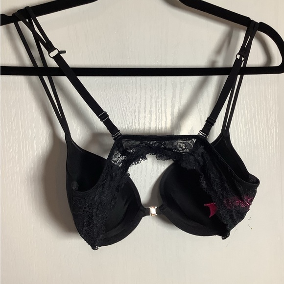 La Senza Beyond Sexy convertible front closure bra with rhinestones - Picture 3 of 15